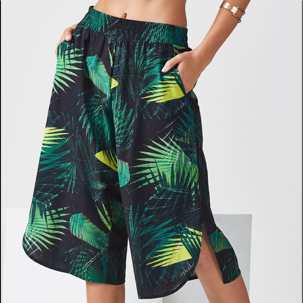 Fabletics Kate Culottes in Rainforest Print